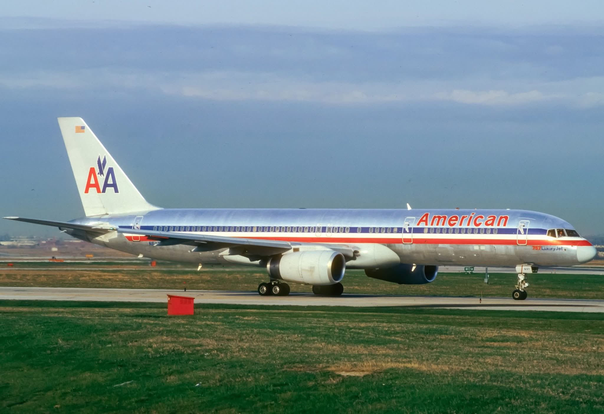 Runway Roulette: Near-Miss at LaGuardia Exposes Flaws in U.S. Air Traffic Control