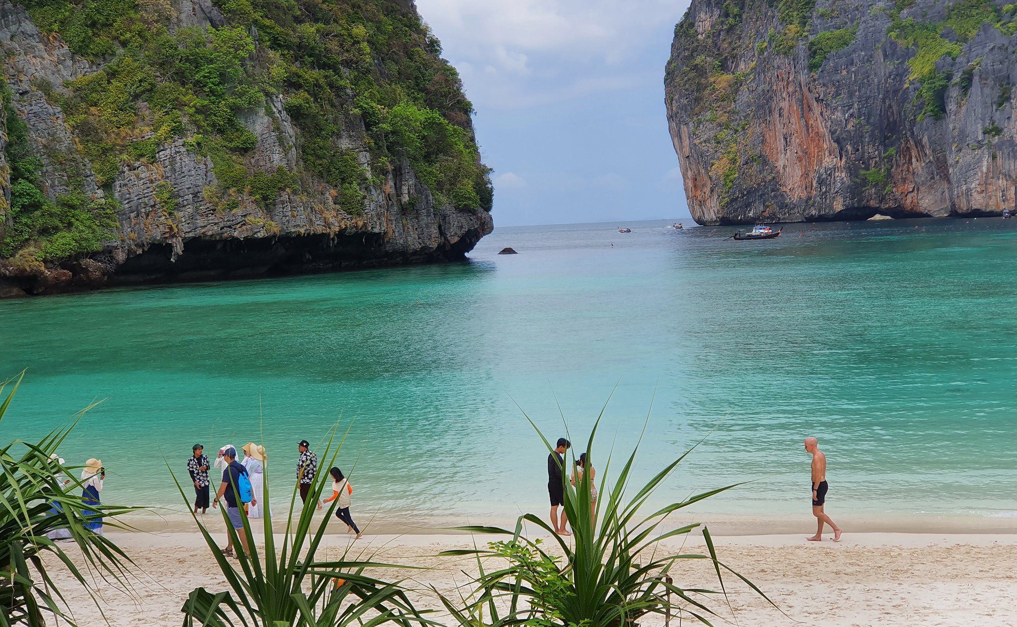 Israel-Iran Conflict Begins to Impact Tourism in Thailand