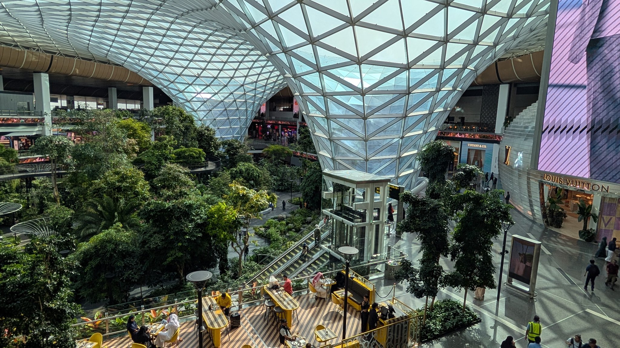 Top 10 Best Airports in the Middle East for 2025